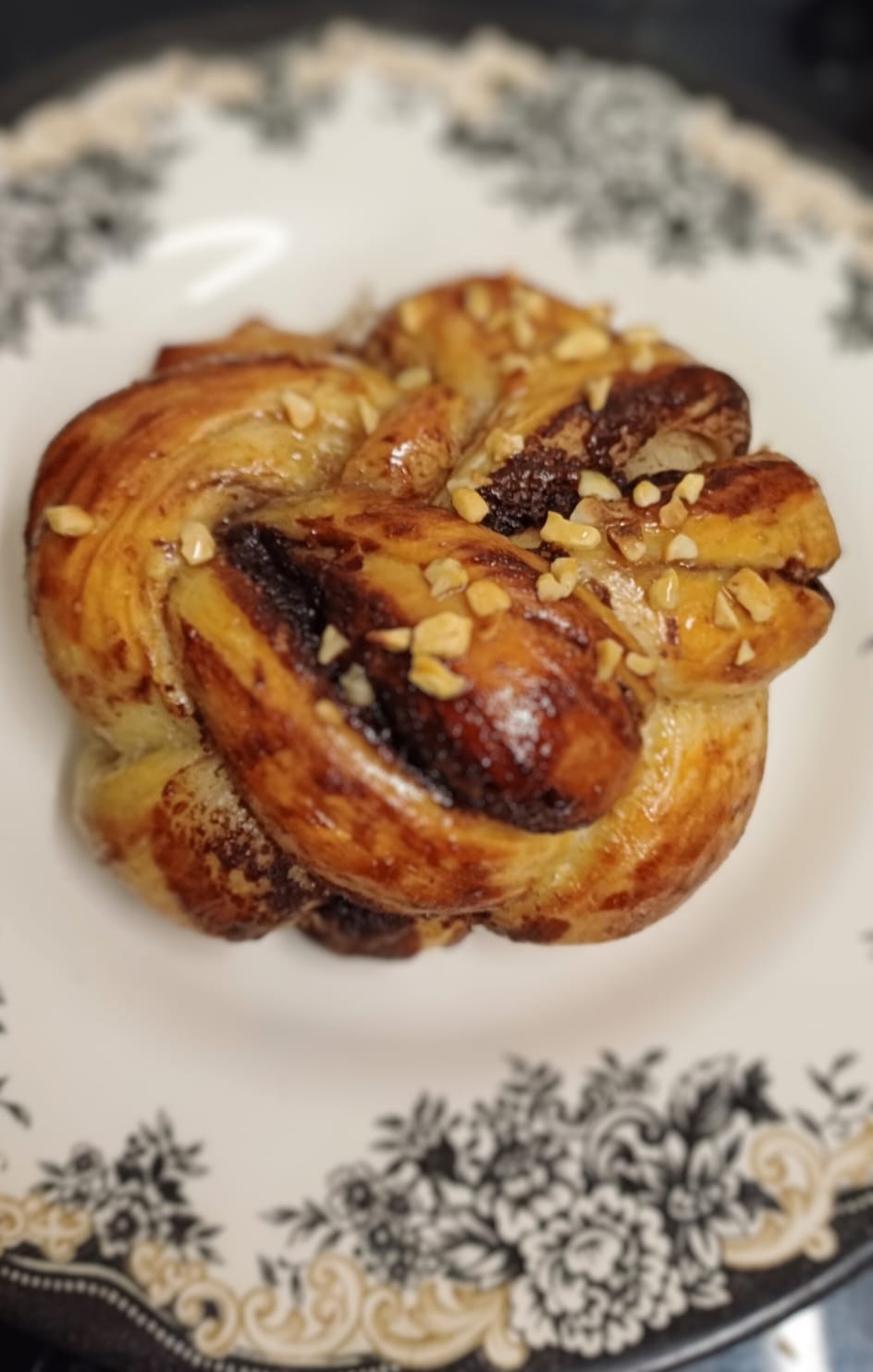 Sourdough Knots - Chocolate and Hazlenut (Pack of 4)